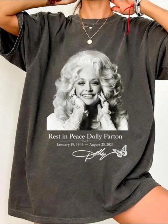 Gildan Tops - Gildan Black Short Sleeve Tee with White Memorial Portrait Dolly
